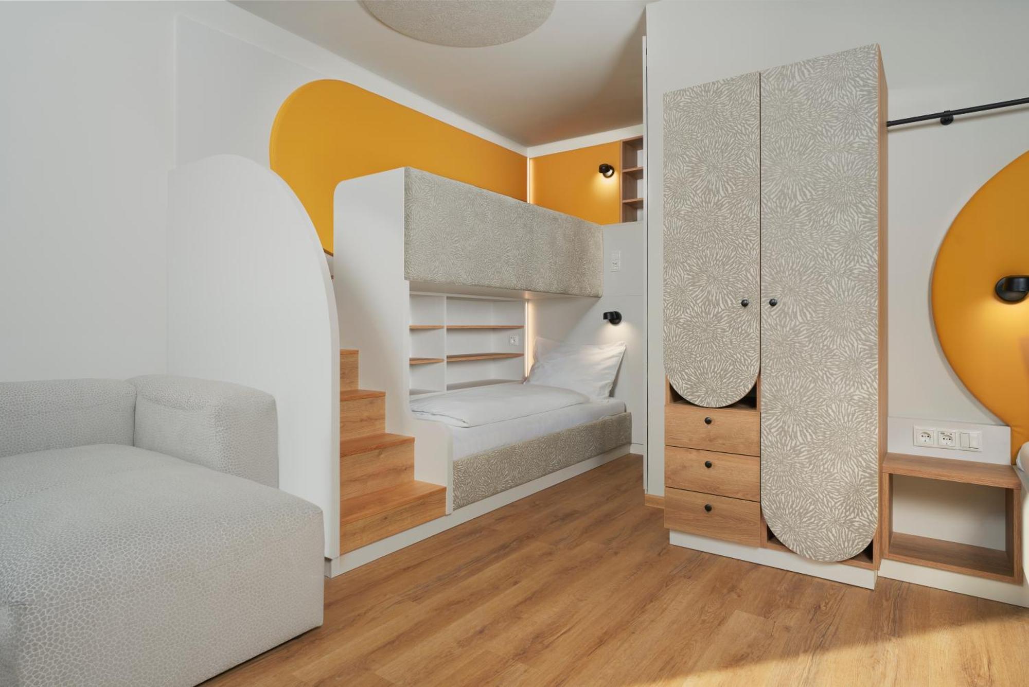 Deluxe Quadruple Room